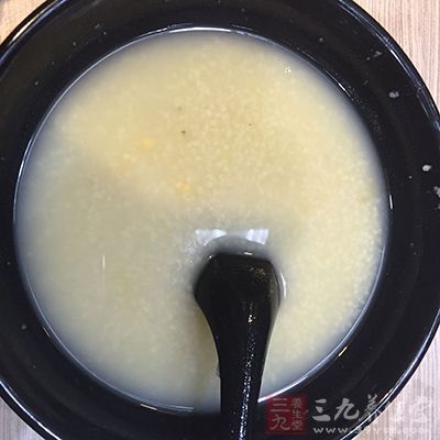 婴幼儿腹泻宜进食稀饭