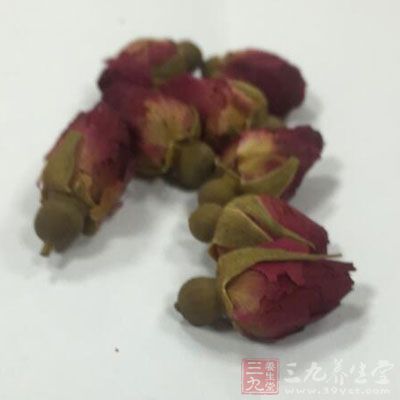 玫瑰花茶具有收敛的作用，便秘者不宜饮用