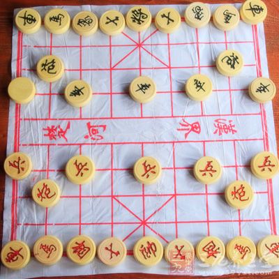 通過(guò)下棋學(xué)會(huì)舉一反三的思考及邏輯推理和準(zhǔn)確判斷。