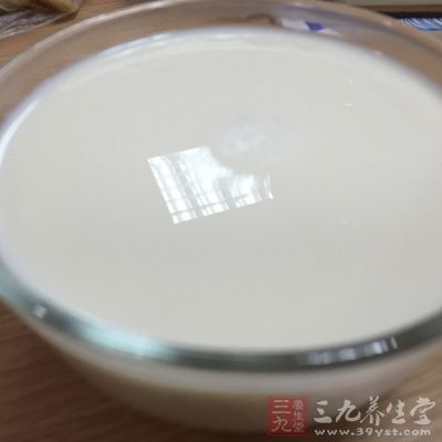 豆浆中的大豆异黄酮能够调节雌激素水平 豆浆中的大豆异黄酮能够调节雌激素水平