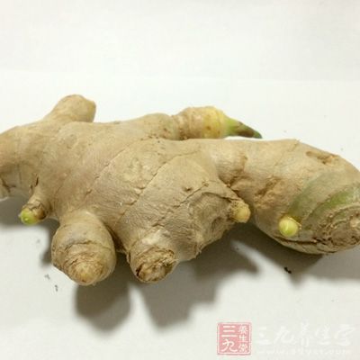 猪手(猪前脚)600克，白醋600毫升，水250毫升，老姜1块