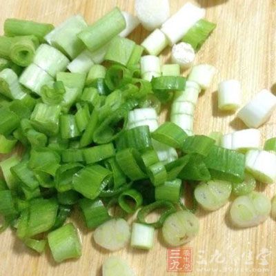 调味料：生抽，葱花