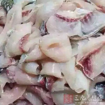 白色魚肉和油性魚肉都能為人體提供優(yōu)質(zhì)蛋白、維生素和大量的礦物質(zhì)