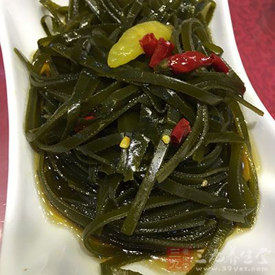 不能食用含碘多的食物，如海帶