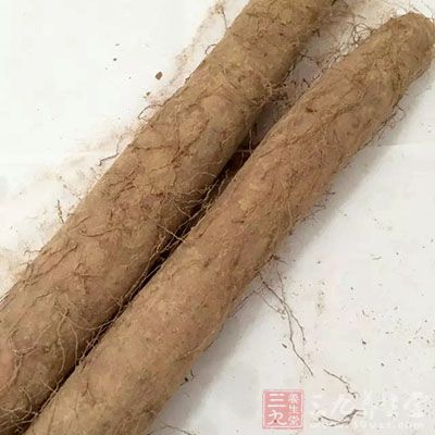 新鮮山藥切片搓擦腋下