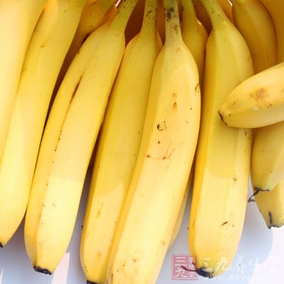 香蕉中却含有丰富的微量元素，足以补充人体所需