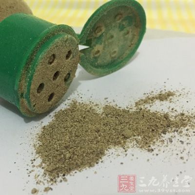 排骨300g，A.鸡粉2g，苏打粉1g，香蒜粉3g