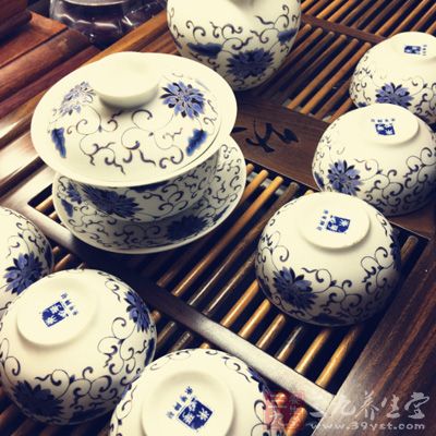 點(diǎn)茶道對(duì)飲茶環(huán)境的選擇與煎茶道相同