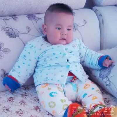 對嬰幼兒使用的奶瓶及用具要定時消毒