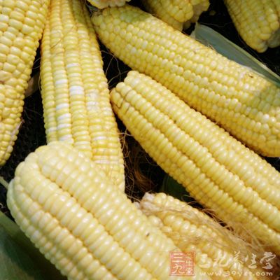 玉米中含有大量的不饱和脂肪酸