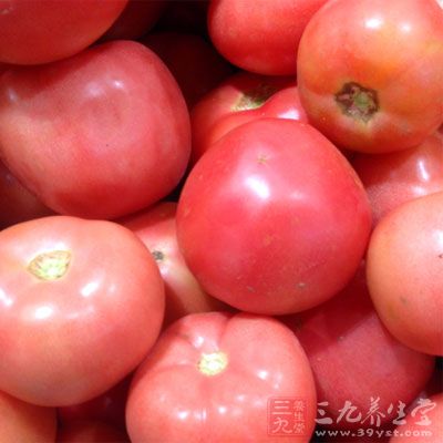 西红柿含有的番茄红素有助于展平新皱纹