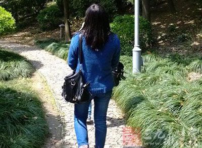 四个女人 三个睡不好 四个女人 三个睡不好