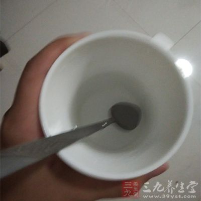 要多喝温开水