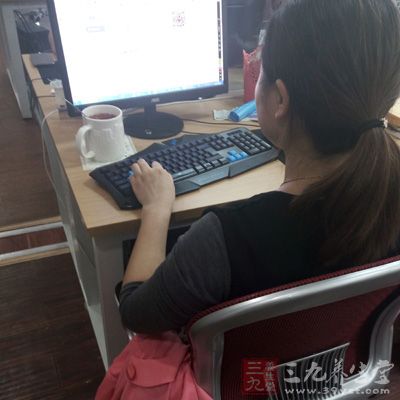 有这些症状的女性要及时到医院诊治 有这些症状的女性要及时到医院诊治