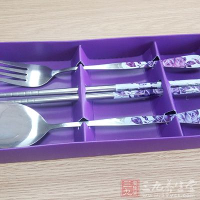 塑料制品轻便不易破碎