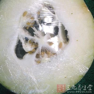 西瓜、冬瓜、生菜、皂菜戰(zhàn)橙子都富含水分