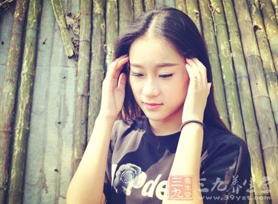 会出现中暑头痛、发热 会出现中暑头痛、发热