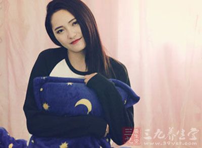 有些女孩子虽然经常美容 有些女孩子虽然经常美容