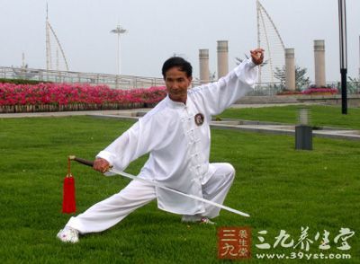 太極拳、劍、推手全能第一名