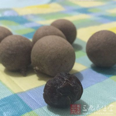 主要材料：桂圓30g，紫葳根10g