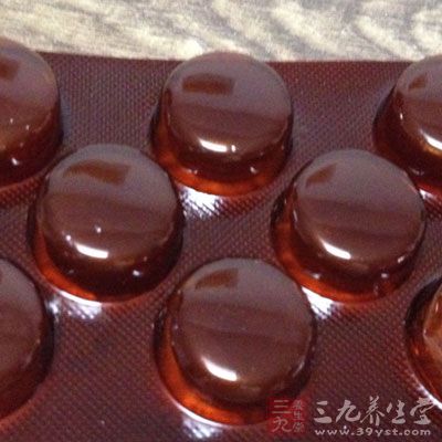 高尿酸就是痛風(fēng)，必須用藥