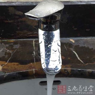 导致水箱缺水而引发事故 导致水箱缺水而引发事故