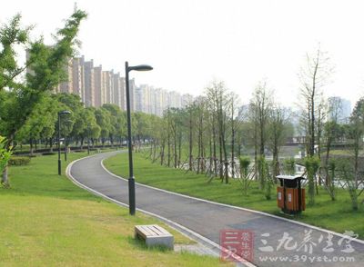 无论是在办公室还是在家,空气中都充满了粉尘和细菌 无论是在办公室还是在家,空气中都充满了粉尘和细菌