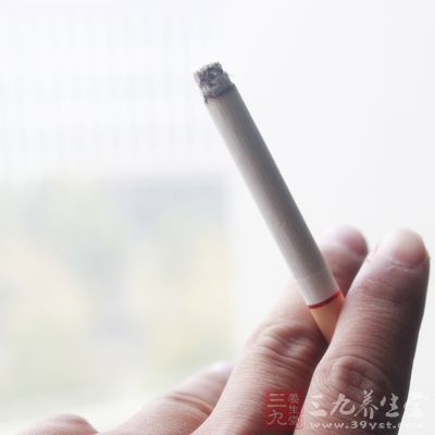 长期抽烟的人，其免疫力会大大下降