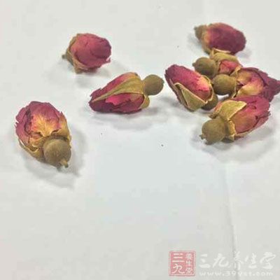 說了那么多關(guān)于喝玫瑰花茶的好處