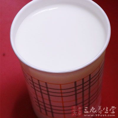 每餐好至少要食用一种乳制品