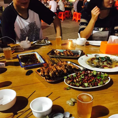 合理膳食，以防燥护阴、滋阳润肺为准则