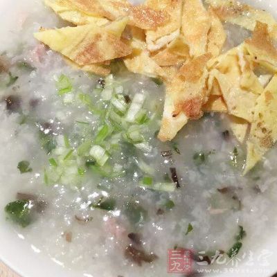 本膳用香菇，營養(yǎng)豐富，功能養(yǎng)血和中，健脾益氣