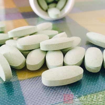 自己滥用抗生素不仅会导致病原微生物对药物产生抗性