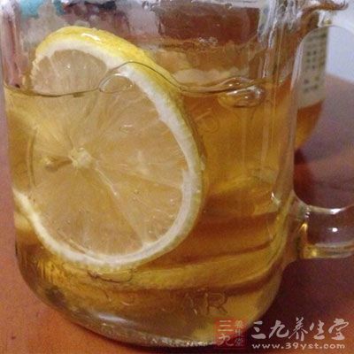 蜂蜜可以營養(yǎng)皮膚、治愈傷痛