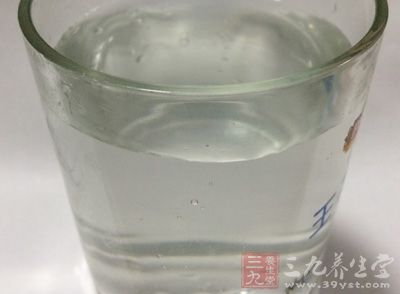 奶粉，玉米片，温水