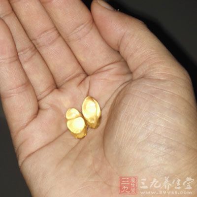 六味地黄丸能提高实验动物降低的脾脏白细胞介素Ⅱ活性