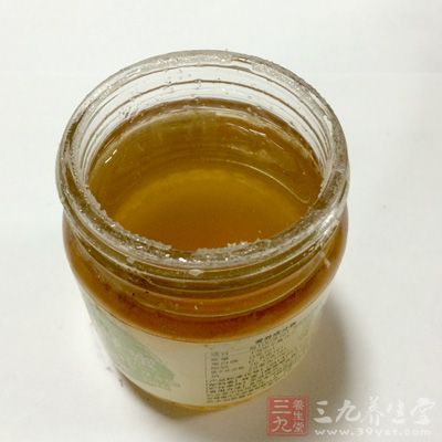 高粉260克，低粉115克，蜂蜜55克