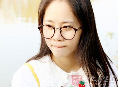 很多女性出现闭经现象却不能够重视起来 很多女性出现闭经现象却不能够重视起来