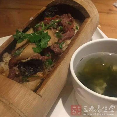 与饮食习惯有关 与饮食习惯有关
