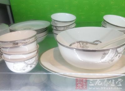 对餐具来说,高温煮沸确实是常见的消毒方式 对餐具来说,高温煮沸确实是常见的消毒方式