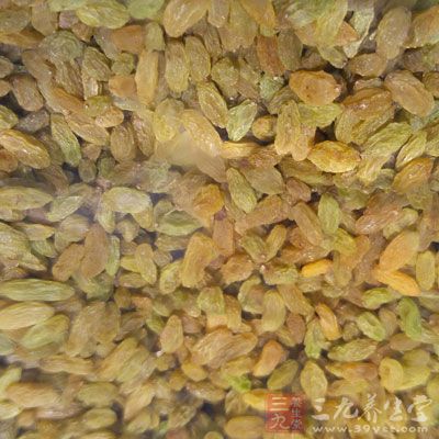 梅干、葡萄干等堪当此任