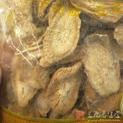 :牛蒡的肉質(zhì)根細(xì)嫩香脆，可炒食、煮食