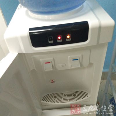 饮水机利用空气压力的原理运行 饮水机利用空气压力的原理运行