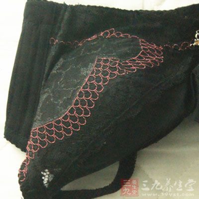 胸杯经常上移 胸杯经常上移