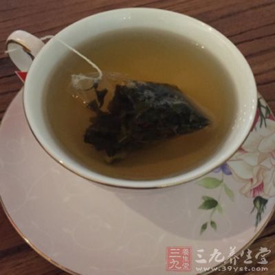 绿茶具有抗癌的作用，绿茶营养成分高