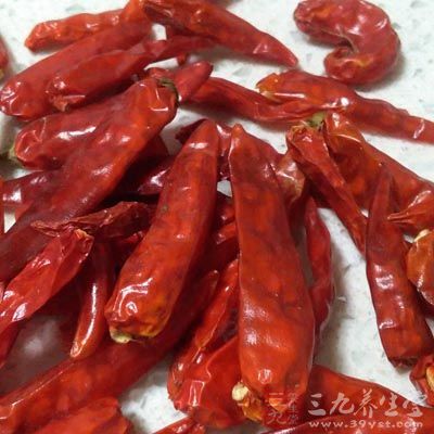 一般人都知道多吃辣椒会使人燥热 一般人都知道多吃辣椒会使人燥热
