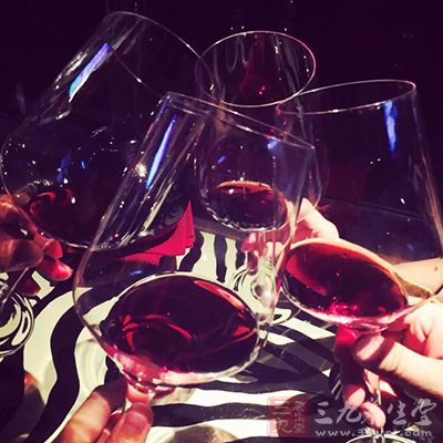 红酒比啤酒更有益