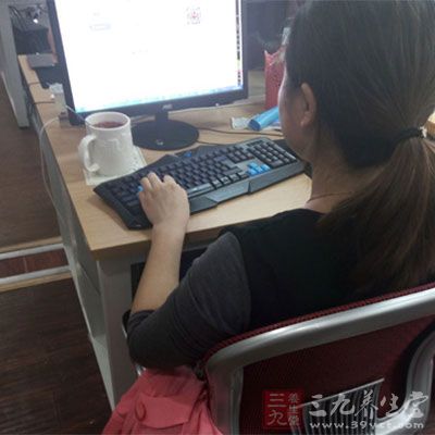 离电脑辐射越远越好 离电脑辐射越远越好