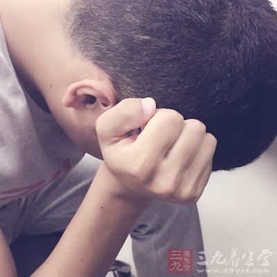 對(duì)近期的事情變得健忘起來