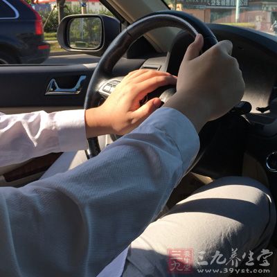 整天開車到處走的人比喜歡走路的人，生病的時間長2倍